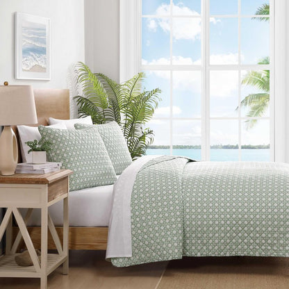 Tommy Bahama - King Quilt Set, Luxurious Bedding with Matching Shams, Coastal Inspired Room Essentials (Bahama Diamond Isle Green, King)