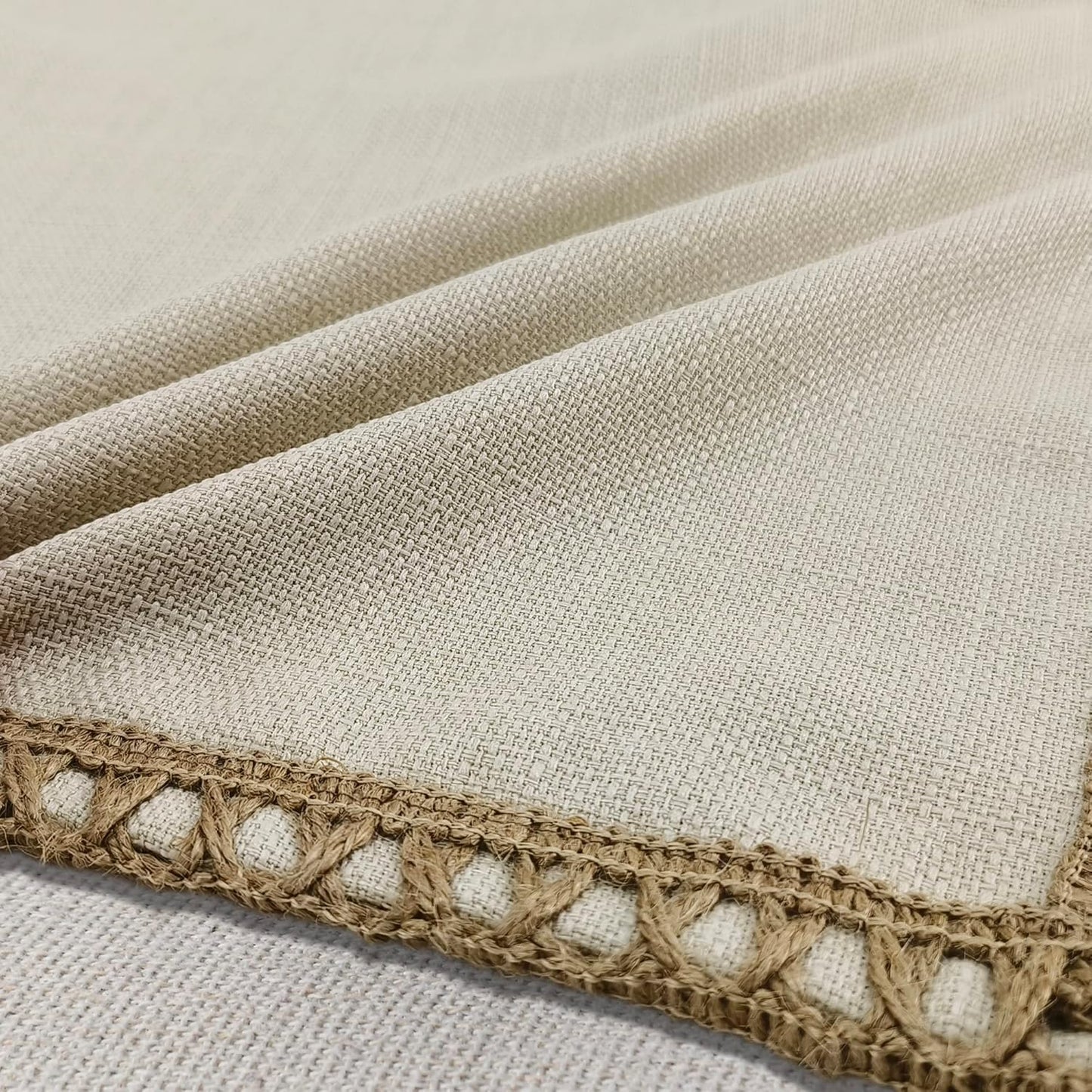NordECO HOME Set of 2 Throw Pillow Covers, Burlap Linen Trimmed, Decorative Cushion Covers, 20 x 20
