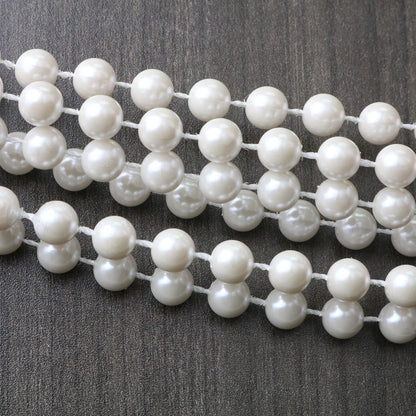 "Skeleteen Faux White Pearl Necklaces - 12 Pack Pearl Beaded Necklace Party Favors"