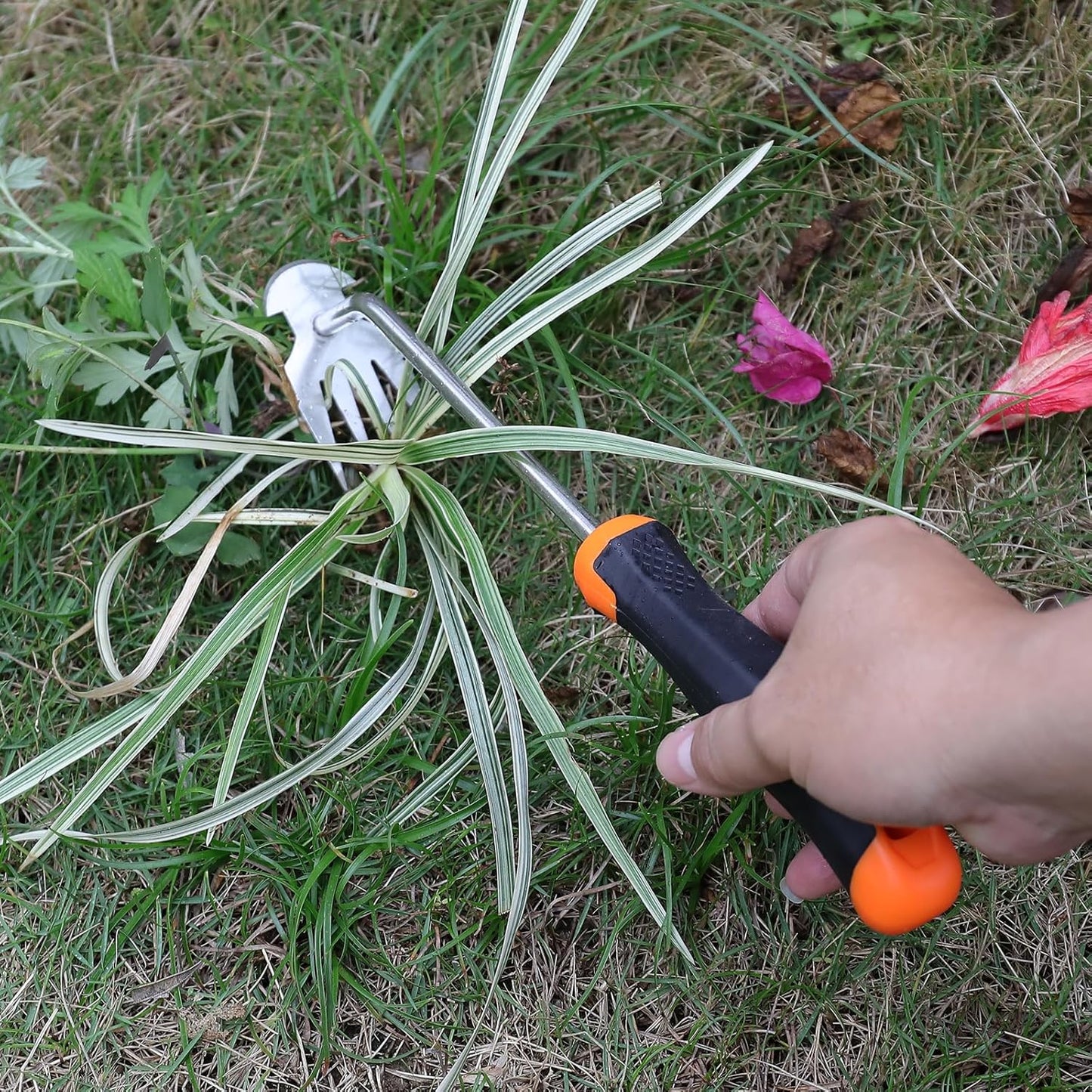 SIXCAR Weed Remover Tool - Portable Garden Weeder with Rubber Handle for Easy Uprooting & Planting