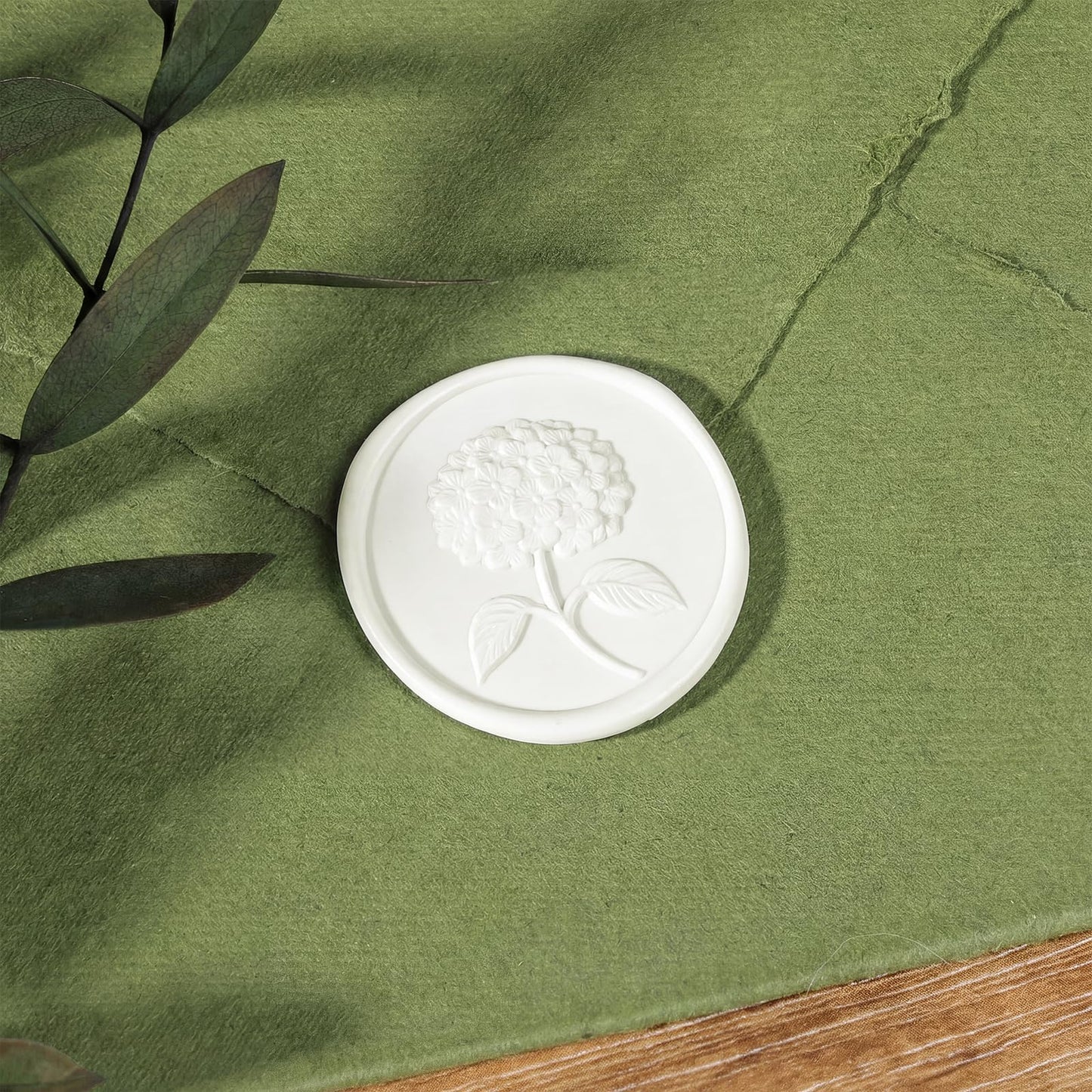 UNIQOOO Wax Seal Stickers - 3D Hydrangea Floral Wedding Invitation Envelope Seal Stickers, 50 Pcs Self- Adhesive White Stickers, Perfect for Invitation, Christmas, Gift Wrapping