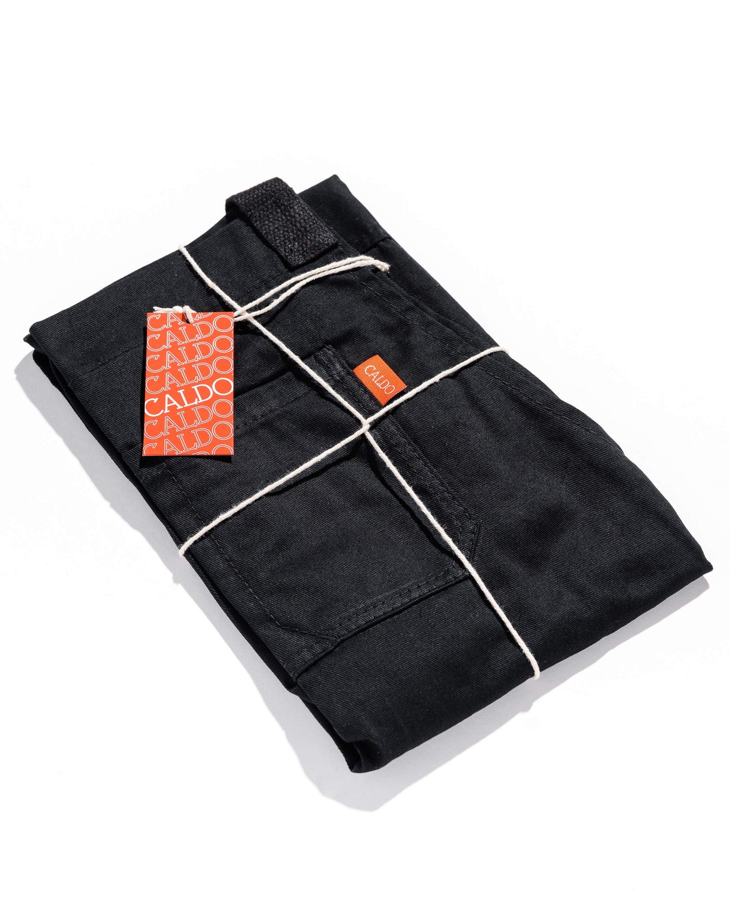 Caldo Daily Cotton Kitchen Apron for Cooking- Mens and Womens Professional Chef or Server Bib Apron - Adjustable Straps with Pockets and Towel Loop (Black)