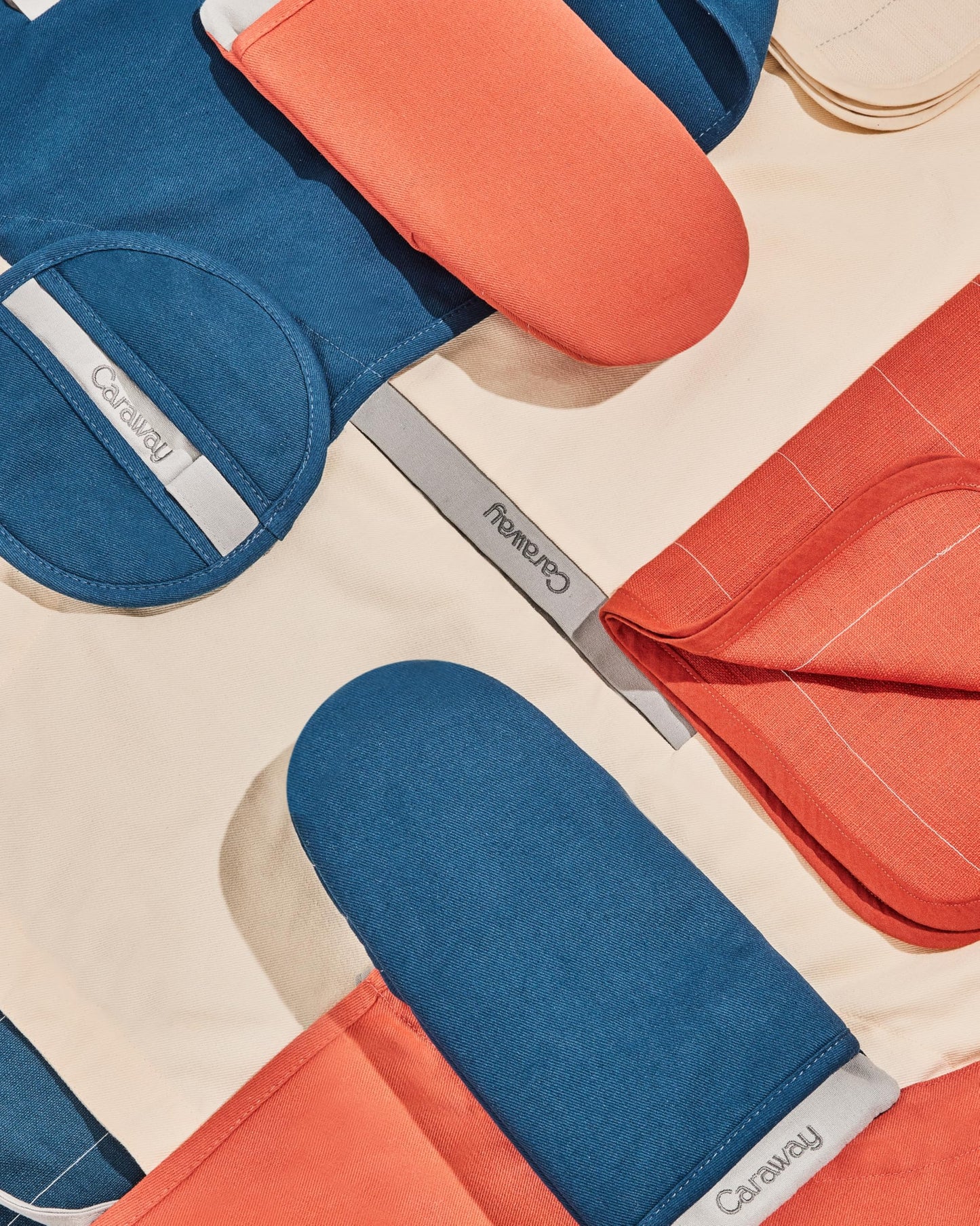 Caraway Pot Holders - 100% Organic Cotton Pot Holder - Double-Layer Stain Resistant Stitching - Resists High Heat & Low Cold Temperatures - Machine Washable - Perracotta