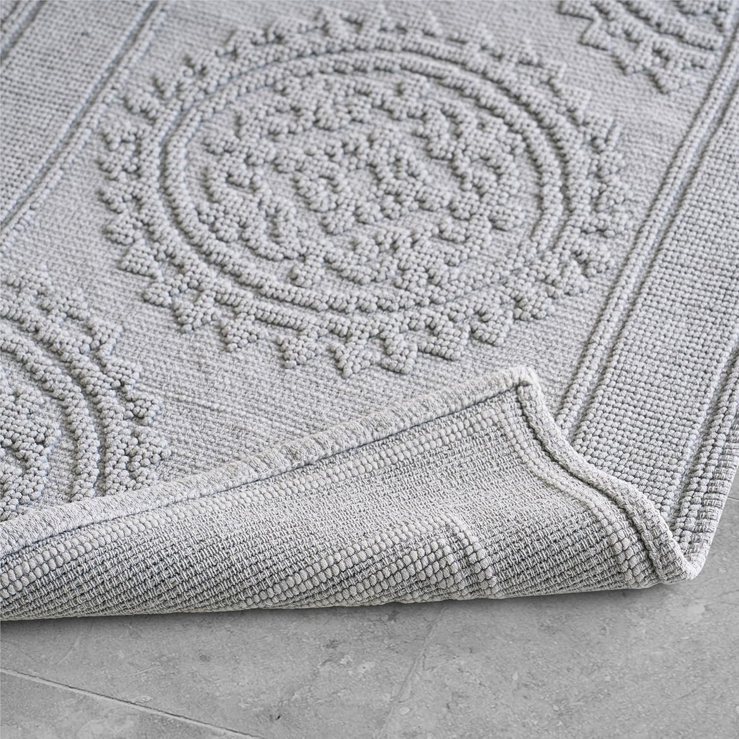 Jean Pierre New York Cotton StoneWash Medallion Bath Rug, 17x24 in., Gray