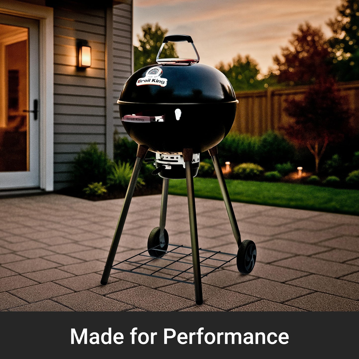 Broil King 401110B Kettle 22.5-IN Crown Charcoal Grill in Black