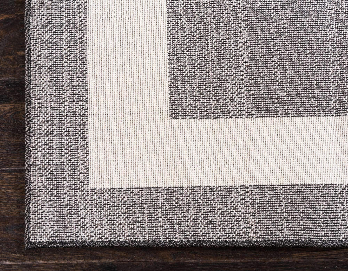 Unique Loom Del Mar Collection Area Rug - Maria (7' 10" x 11' 4" Rectangle, Black/ Ivory)