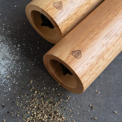 Navaris Salt and Pepper Mill Set - Adjustable Rubber Wood Grinders with Ceramic Core