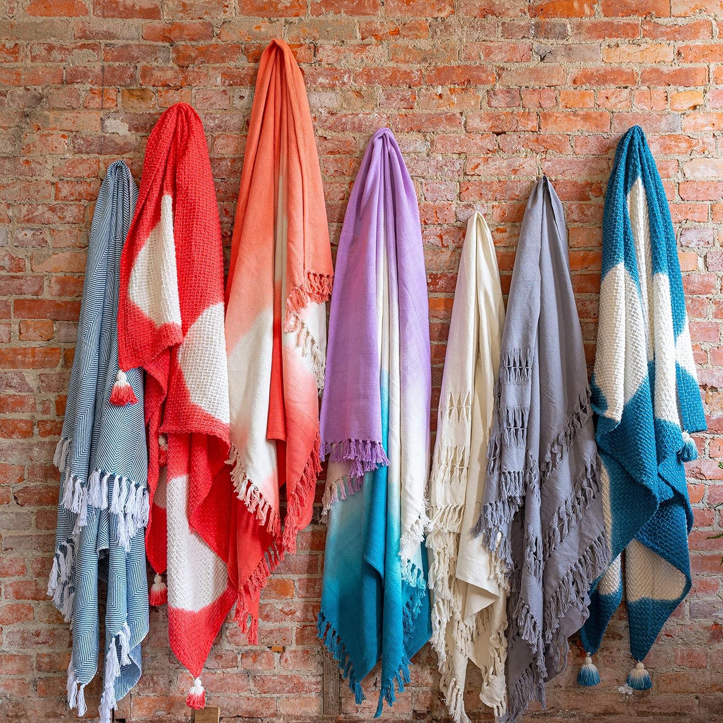 Refinery29 | Riley Collection | Premium Cotton Textured Throw Blanket, Modern Design for Luxury Home Décor (50 x 70)