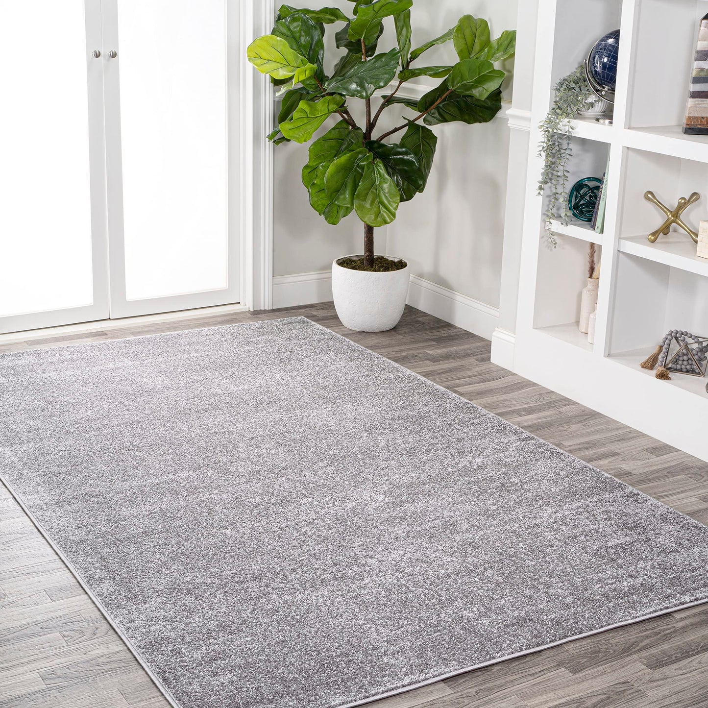 JONATHAN Y Haze Solid Low-Pile Gray Indoor Area Rug 10x14, Coastal,Bohemian,Minimalist,Classic, Easy-Cleaning for Living Room,Bedroom,Kitchen,Pet Friendly,Non-Shedding (SEU100A-14)