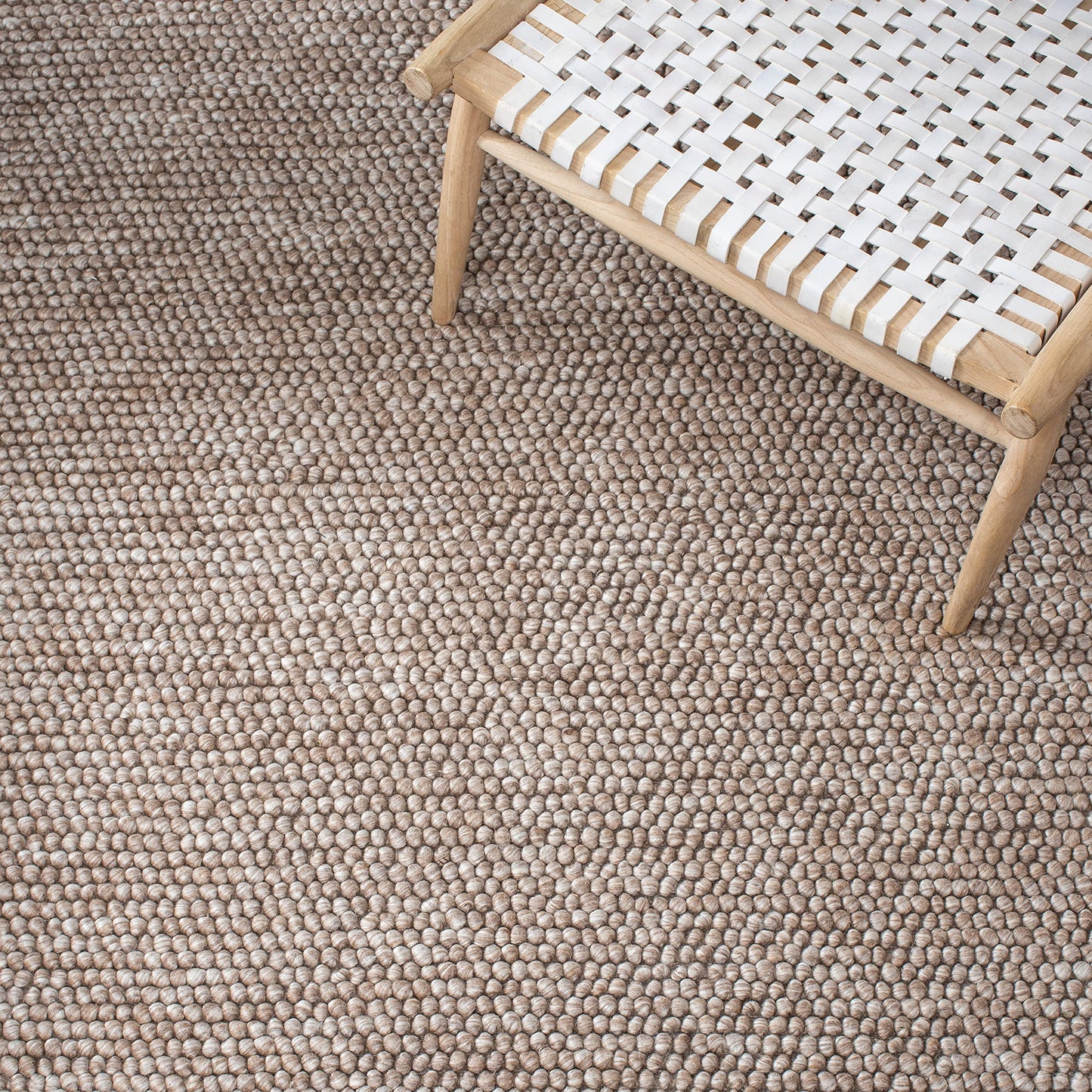 SAFAVIEH Area Rug 8x10 - Natura Collection - Large - Brown, Handmade Wool Blend, Textured Design, Ideal for Living Room, Bedroom, Dining Space (NAT620T)