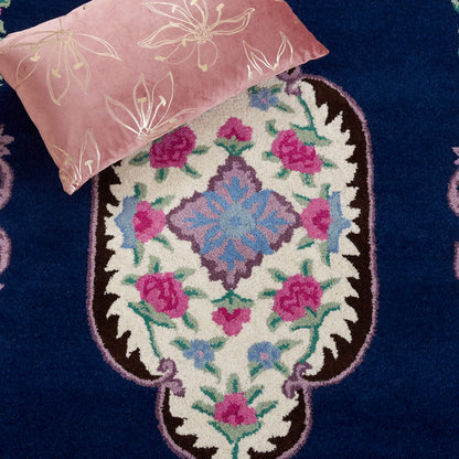 SAFAVIEH Bellagio Collection 8' x 10' Navy/Ivory BLG535N Handmade Medallion Premium Wool Living Room Dining Bedroom Area Rug