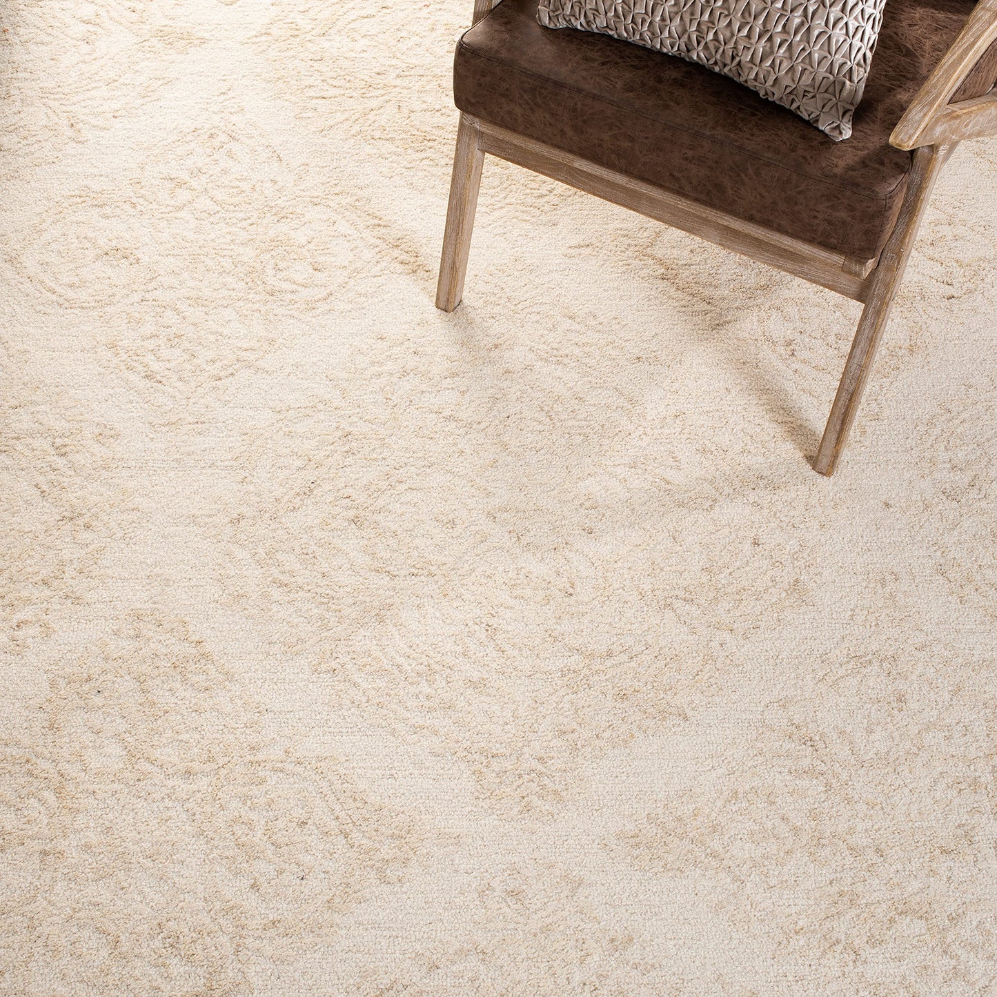 SAFAVIEH Area Rug 8x10 - Abstract Collection - Large - Ivory & Beige, Handmade Wool, Ideal for Living Room, Bedroom, Office, Dining Space (ABT346B)