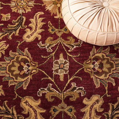 SAFAVIEH Heritage Collection Area Rug - 7'6" x 9'6", Red & Black, Handmade Traditional Oriental Wool, Ideal for High Traffic Areas in Living Room, Bedroom (HG628C)