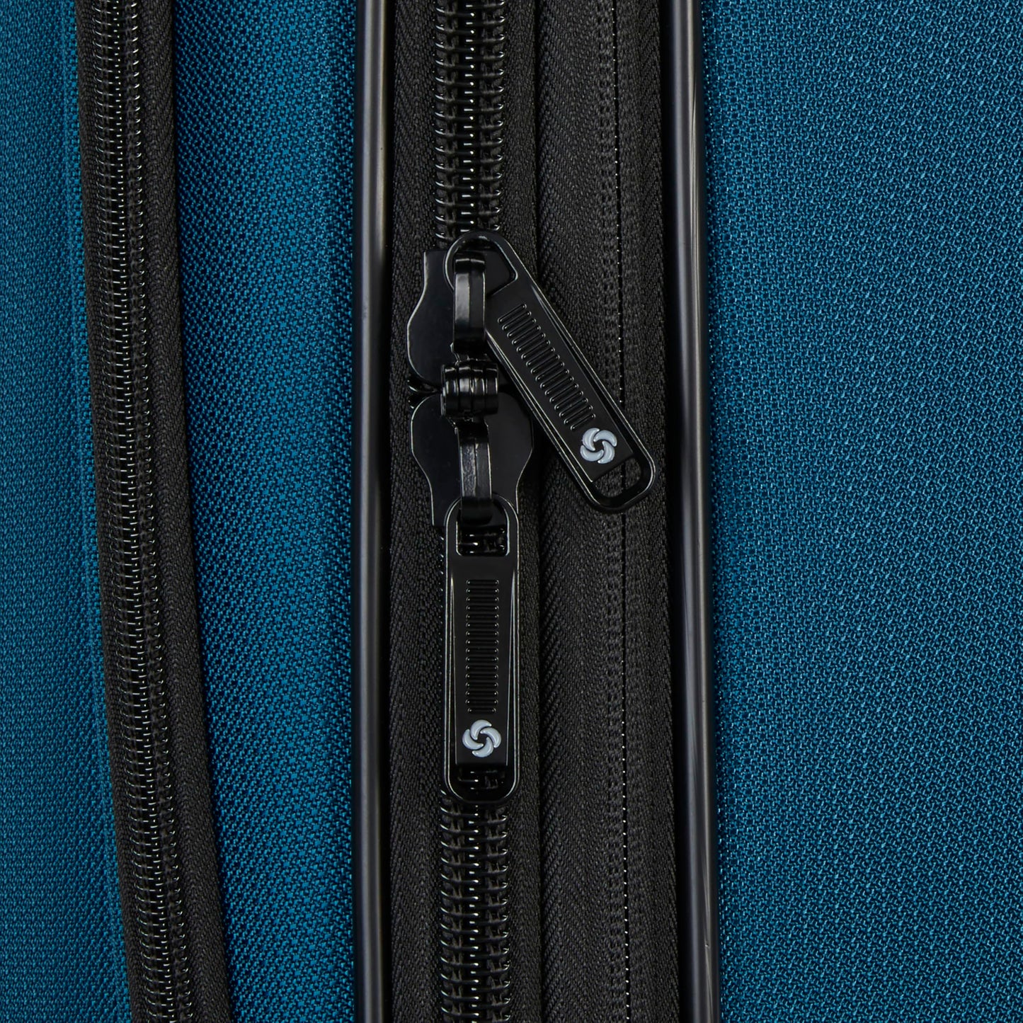 Samsonite Ascella 4 Large Checked Suitcase - Cerulean Blue