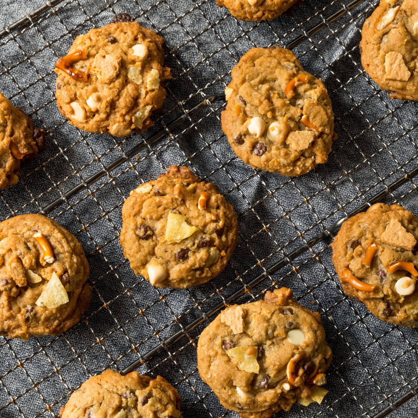 Baker's Secret 2pcs Pure Aluminum Insulated Cookie Sheet Commercial Grade, Baking Tray for Oven 100% Recycled Cookie Sheet Extra Thick - The Natural Collection