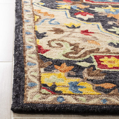 SAFAVIEH Area Rug 8x10 - Aspen Collection - Large - Charcoal & Cream, Handmade Wool, Boho Design, Ideal for Living Room, Bedroom, Office, Dining Space (APN511H)