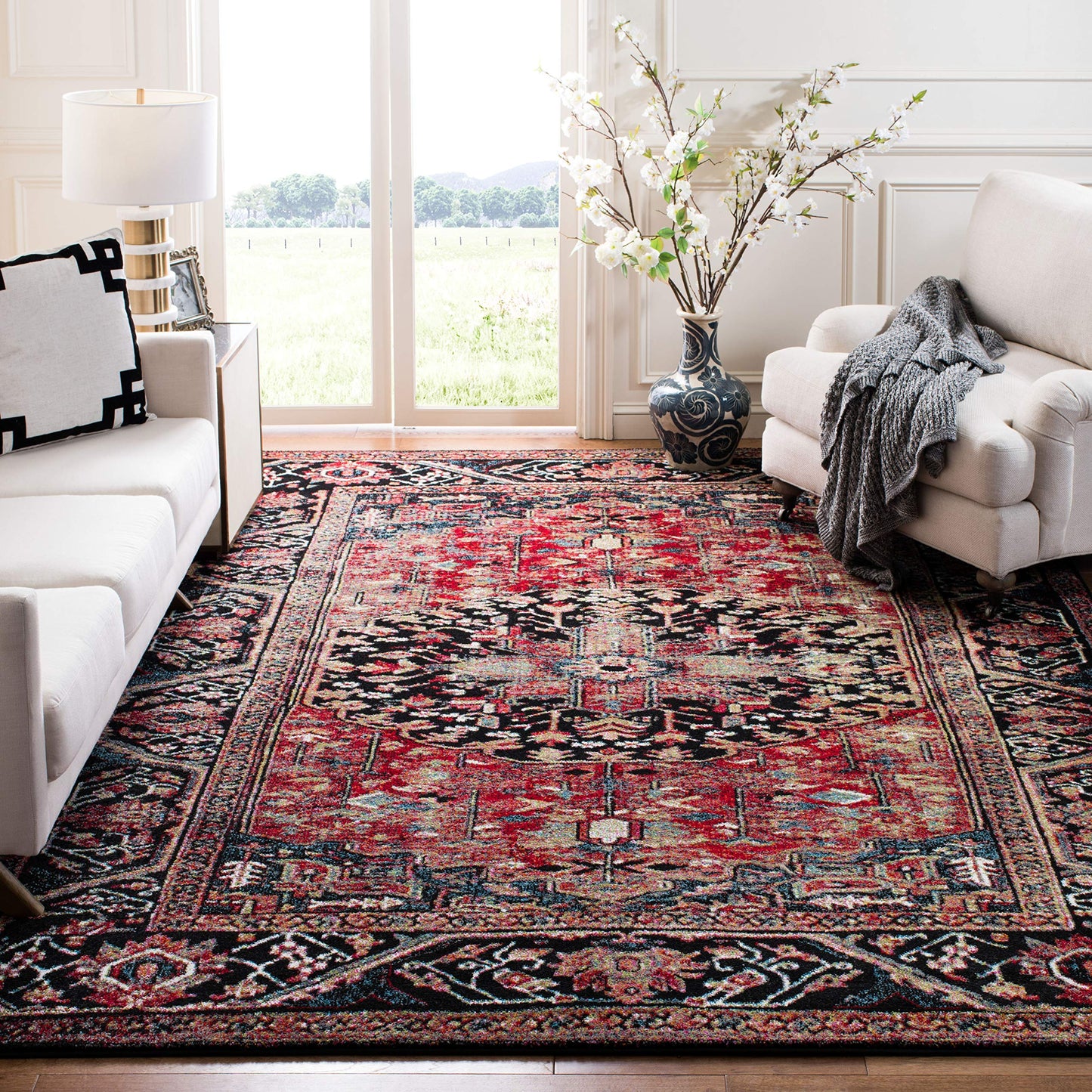 SAFAVIEH Vintage Hamadan Collection X-Large Area Rug - 11' x 15', Red & Multi, Oriental Persian Design, Non-Shedding & Easy Care, Ideal for High Traffic Areas in Living Room, Bedroom (VTH215A)
