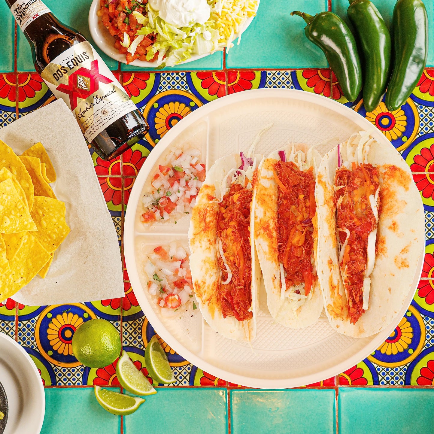 Large Disposable Taco Plates With Dipping Sides - 20 Pack, Biodegradable Cornstarch Taco Holder, Big Size Fit 6-8 Inch Soft & Hard Tortilla, Sturdy & Microwave Safe, Bar Serving Set For A Party