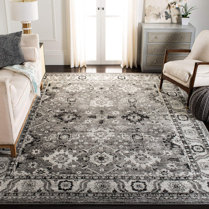 SAFAVIEH Area Rug 8x10 - Vintage Hamadan Collection - Large - Grey & Black, Traditional Persian Design, Non-Shedding & Easy to Clean, Ideal for Living Room, Bedroom, Dining Space (VTH214K)