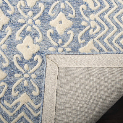 SAFAVIEH Blossom Collection Area Rug - 6' x 9', Blue & Ivory, Handmade Wool, Ideal for High Traffic Areas in Living Room, Bedroom (BLM114M)