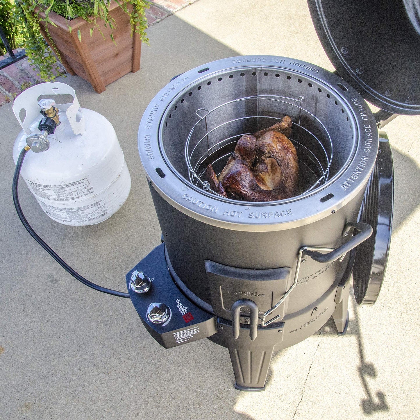 Charbroil The Big Easy® TRU-Infrared 3-in-1 Smoker, Roaster & Gas Grill, Black - 14101550