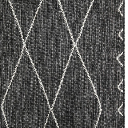 Madison Park Darya Woven Turkish Indoor/Outdoor Area -Rug for Backyard, Geo Moroccan, Home Décor, Weather Resistant Floor Mat, Easy to Clean Patio -Rugs, Deck Carpets, 7'11" x 10', Grey/White