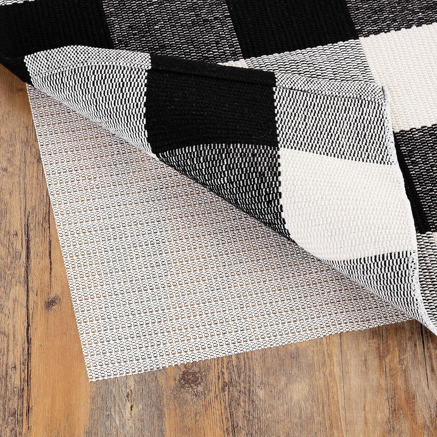 Buffalo Plaid Rug - Black and White Checkered Outdoor Rug, Washable 24x36 Inches